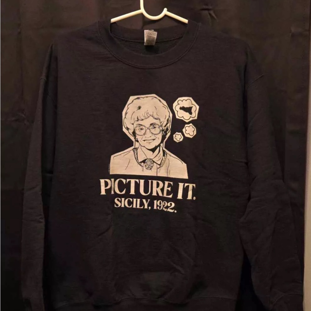 Men’s Golden Girls Picture Sicily crewneck sweatshirt size M